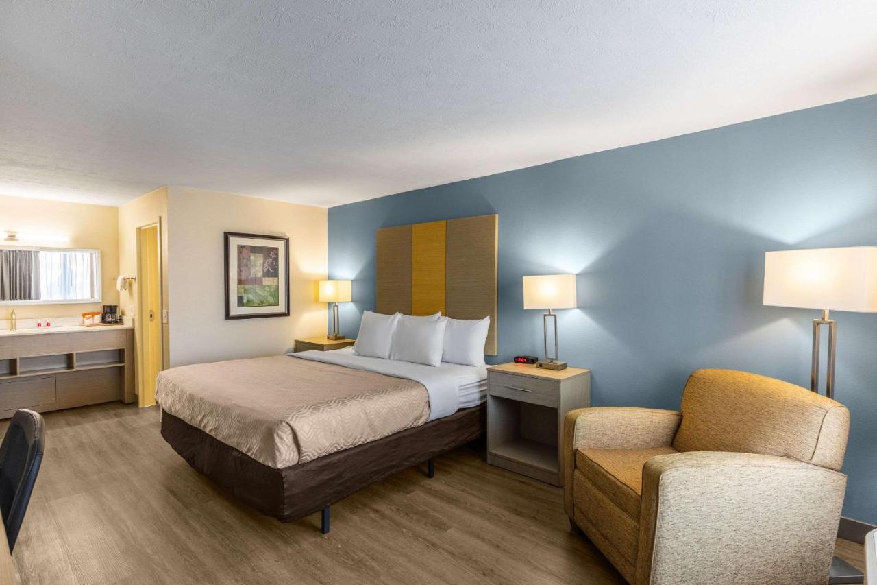 Econo Lodge Middlesboro Екстериор снимка